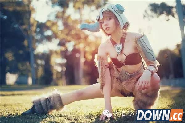 LOL每日精选COS图赏：这样的妹子做女票一定很幸福啊