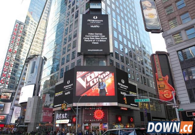 LOL解说小苍mm登上美国时代广场，视频播放量已超15亿！