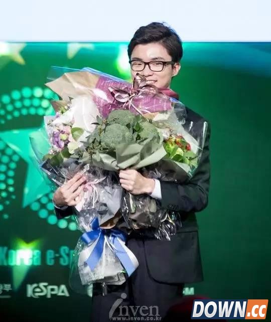 Faker三年来的蜕变