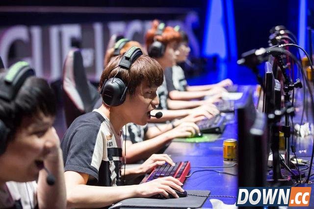 厂长《竞迹》专访内容