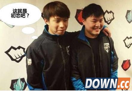 众多女粉丝街机猴爷吓懵