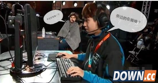 众多女粉丝街机猴爷吓懵