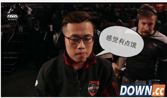 众多女粉丝街机猴爷吓懵