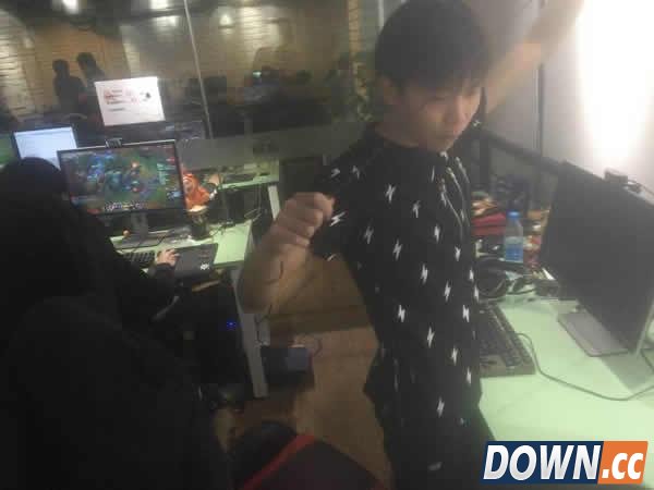 厂长疑似要退役