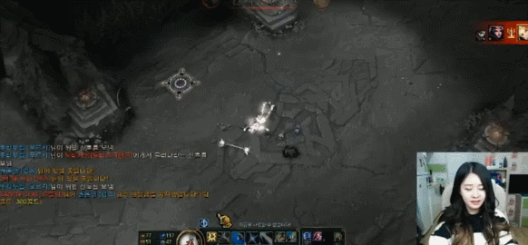 lol又一女主播被狮子狗虐哭