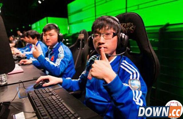 lol主播电竞汪精卫tabe现状如何只有1千人在看？太惨