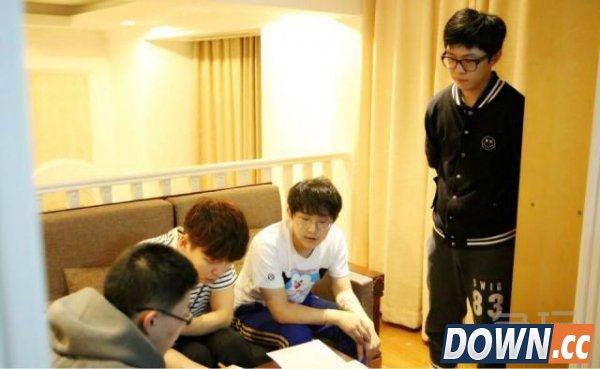 LPL各大战队成立中文班