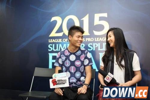 大哥gogoing求助网友送女生礼物遭调侃