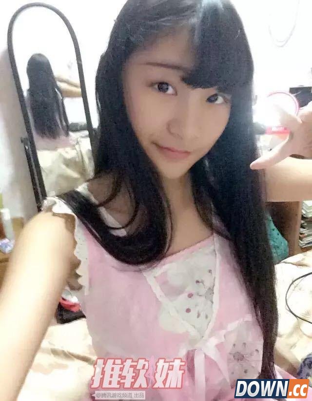 LOL17岁高中生妹子主播