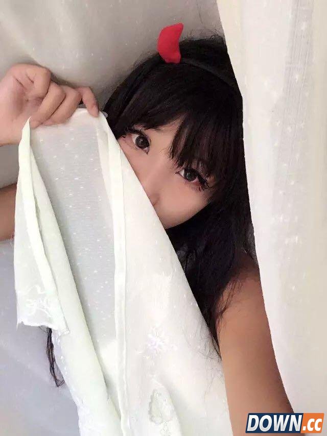 LOL17岁高中生妹子主播