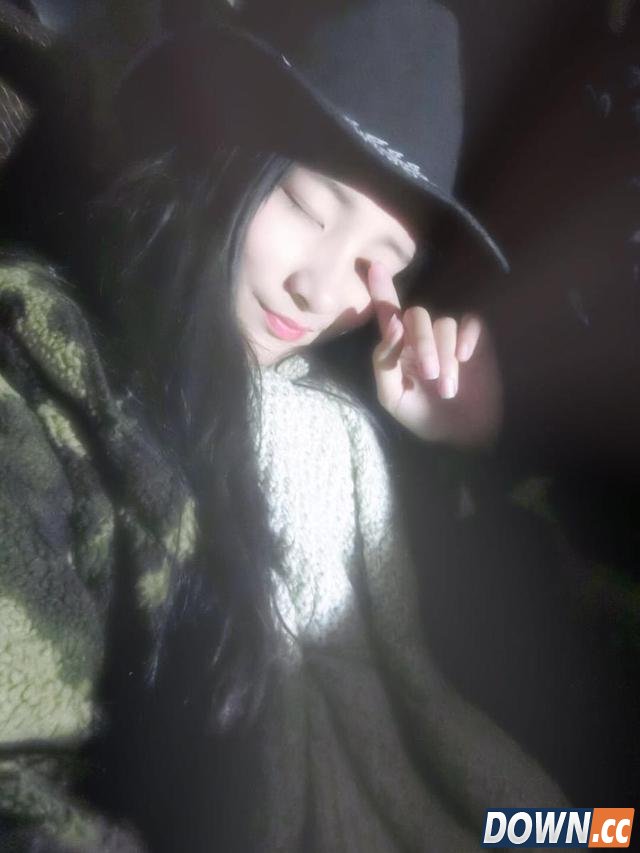 LOL17岁高中生妹子主播