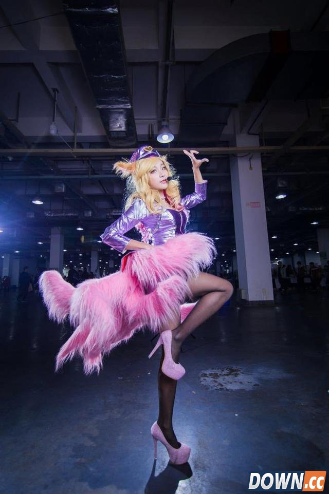 LOL17岁高中生妹子主播