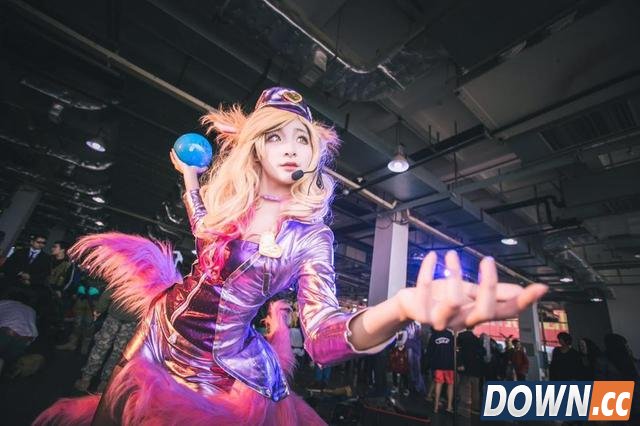 LOL17岁高中生妹子主播