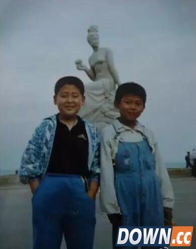 碧哥曝光小智童年照