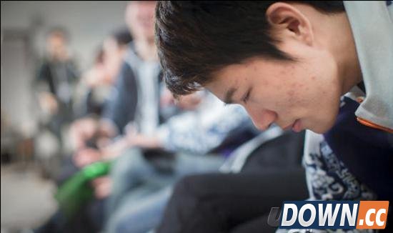 OMG赛后淘宝权开直播讲诉心酸历程