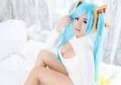 LOL福利COS秀：36E开胸毛衣 请尽情宠爱吧