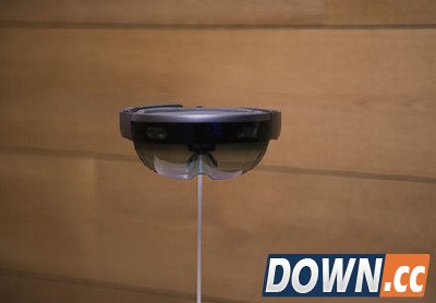 传微软将为Hololens定制专属win10