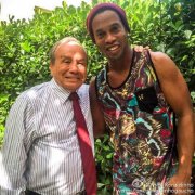 网友吐槽罗纳尔迪尼奥微博机翻内容