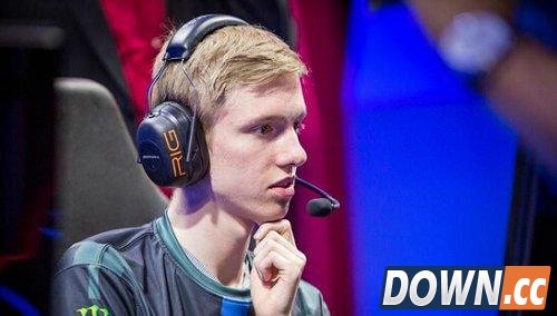 Froggen补刀764刀破职业记录