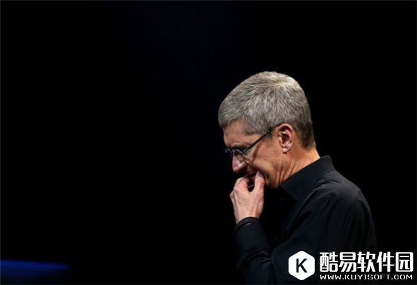 苹果iPhone在华销量首度下滑，库克：最大软肋在香港