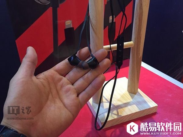 先锋发布Lightning接口降噪耳机：苹果iPhone7耳机接口再确定