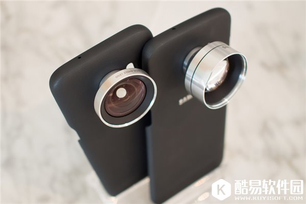 苹果也“跟风”：手机行业为何都热衷在摄像头上作文章？