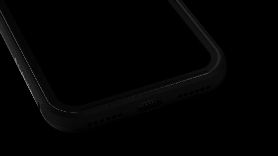 逼格兼具实用 首款为亮黑iPhone 7而生的玻璃壳