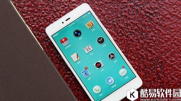 坚果手机怎么插卡 坚果手机插卡教程